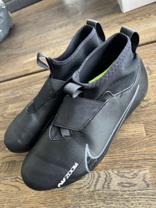 Forbollsskor Nike Air Zoom strl 38,5