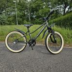 Crescent 20" 