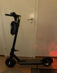 Mi Electric Scooter Essential – knappt använd, nyskick
