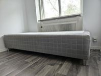Skutterud säng 90x200