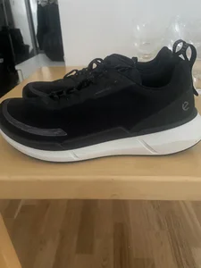 Nya ECCO skor storlek 39, biom 2.2. model, unisex