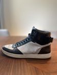 Louis Vuitton Rivoli sneakers