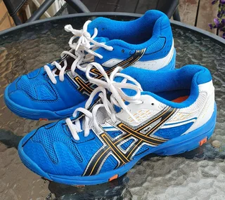 Asics Innebandyskor /gymnastik unisex