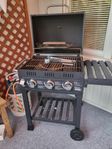 Gasolgrill med tre brännare