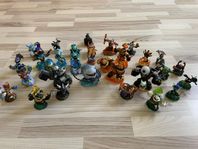 Säljer en stor samling Skylanders-figurer 31st+ spel+portal
