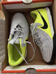 Nike fotbollsskor 