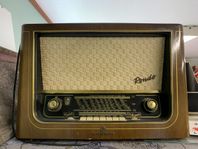 Gammal radio Telefunken Rondo. 