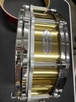 Pearl free floating 14x5” brass + maple
