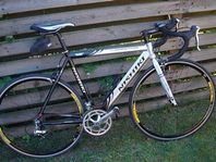Nishiki competition PRO med fulcrum racer zero hjul