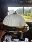 plafond i glas och guld 