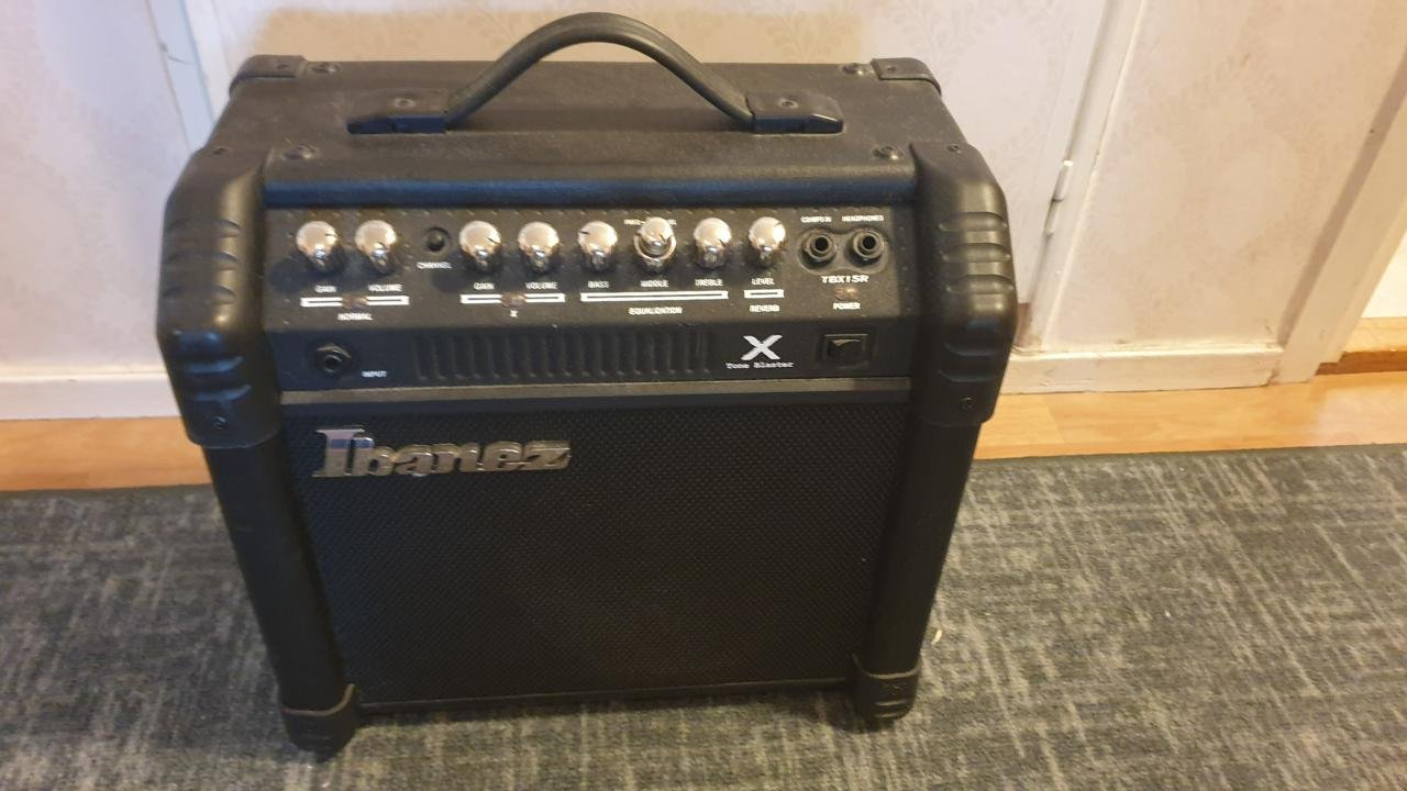 Gitarrförstärkare " IBANEZ"