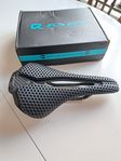 Fullt carbon 3D-printad cykelsadel