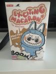 labubu exiting macaroon 