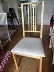 4 stolar från IKEA, ser ny ut