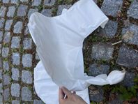 Bortskänkes: 2 uppblåsbara kuddar till IKEA barnstol 