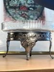 BORDSUPPSÄTTNING slipat glas nysilver, 1900-tal / Jardinär