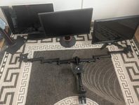 Gaming/Arbetsstation: 3 Skärmar + Höjbar Stativ |Kablar In