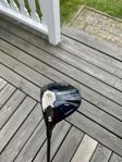 Vänster Callaway Paradym TD Driver med Premium Skaft