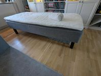 90 cm Säng från Mio