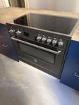 Bertazzoni spis med ugn.