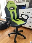 Gaming stol barn