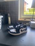 Nike Air jordan 1 - Golfskor stl:42.5