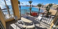 På strandpromenaden med fantastisk utsikt i Torrevieja