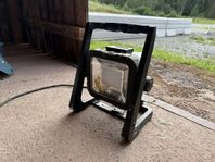 Bygglampa Makita 18V+230V