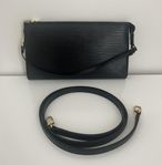 Louis Vuitton Epi Pochette!