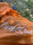 Oanvänt Flying tent defekt tält, hängmatta o regnponcho