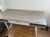 skrivbord från Jysk