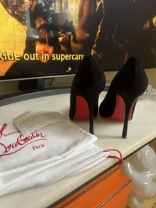 CHRISTIAN LOUBOUTIN