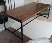 Matbord för 6-8 personer