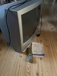 Tv med VHS och CD spelare