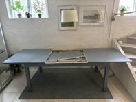 Målat IKEA bord Bjursta