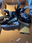 Skridskor Bauer Supreme M40 YTH 13,5 (str 33)