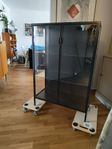 2st IKEA RUDSTA Vitrinskåp säljes