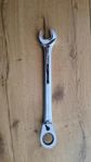 Nyckel med spärrfunktion 24 mm – Brilliant Tools BT065924