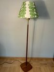 Golvlampa Josef Frank skärm