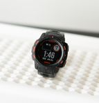 Garmin Instinct Esports Edition – Träningsklockan för ga