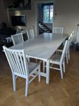 Matbord med 6 stolar