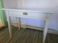 Vitt bord/skrivbord