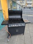 Stor och kraftfull gasolgrill i mycket fint skick!