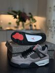 Jordan4 Retro Taupe Haze