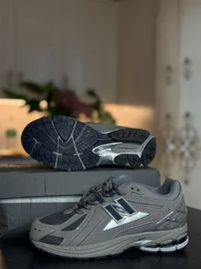 New balance 1906r