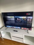 skänker defekt tv om någon vill ha.