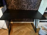Gaming skrivbord