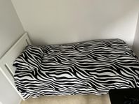 En fin IKEA säng 