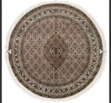 New Round handknotted Persian carpet