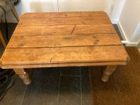 Australian Country Rose Coffee table / soff bord